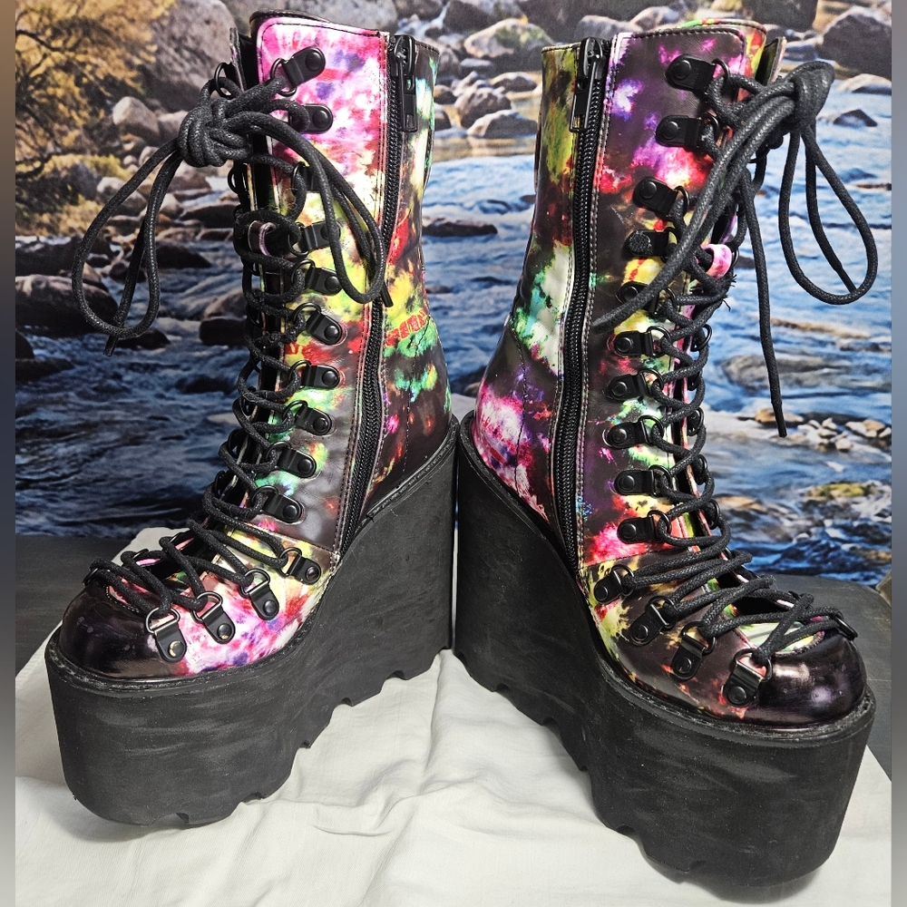 Dolls Kill ClubExx Vibrant Acid Sunrise Tie-Dye Lace Up‎ Platform Boots, 5 - Picture 3 of 9